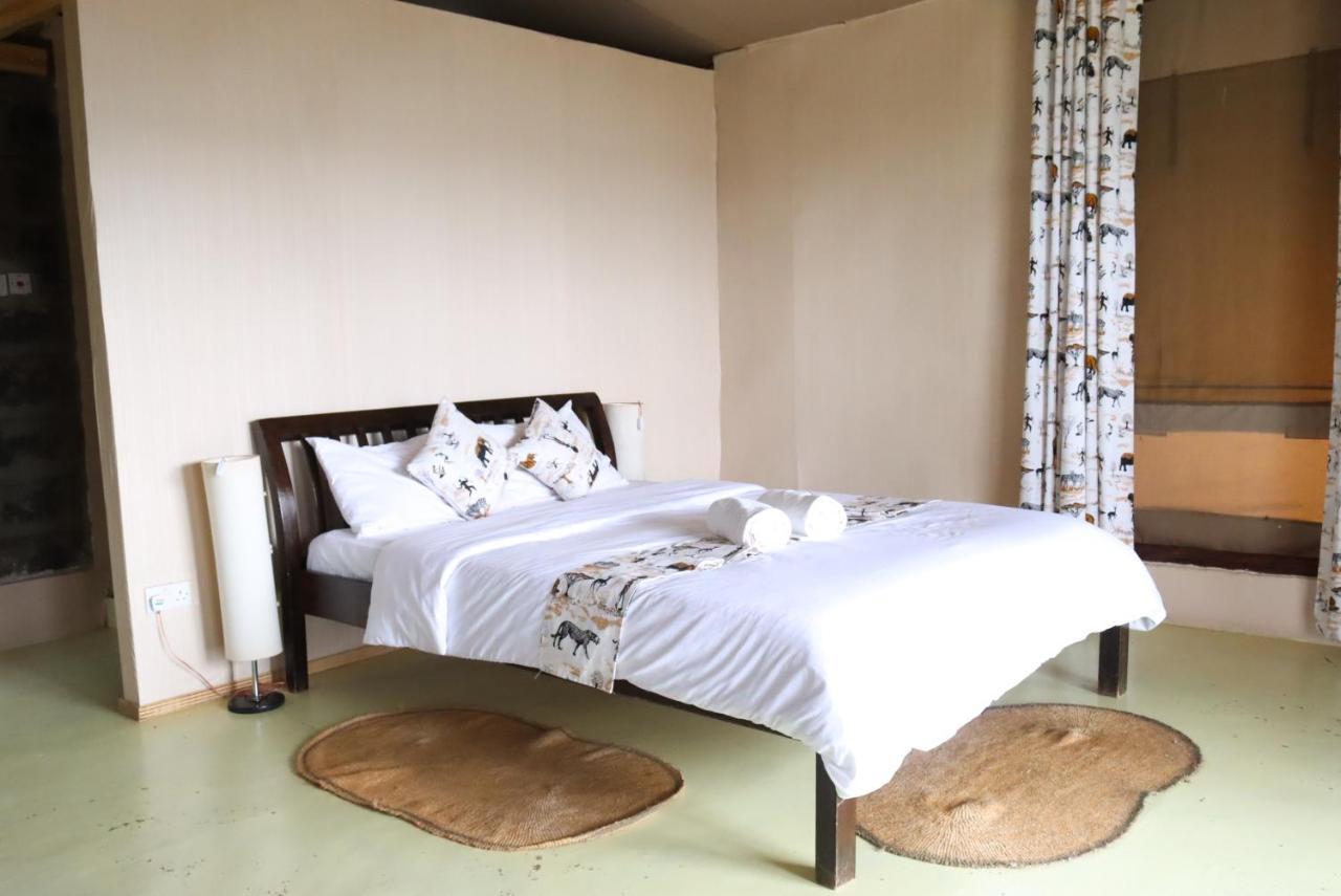 Maili Saba Camp Villa Nakuru Luaran gambar